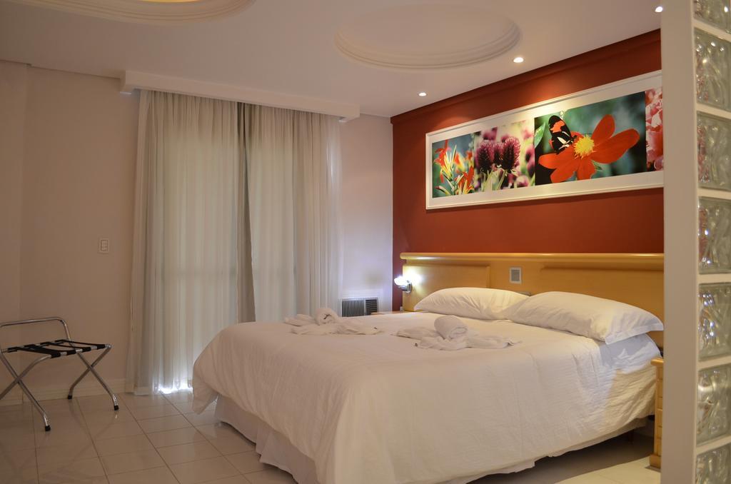 Bebber Hotel Кампос Новос Екстериор снимка