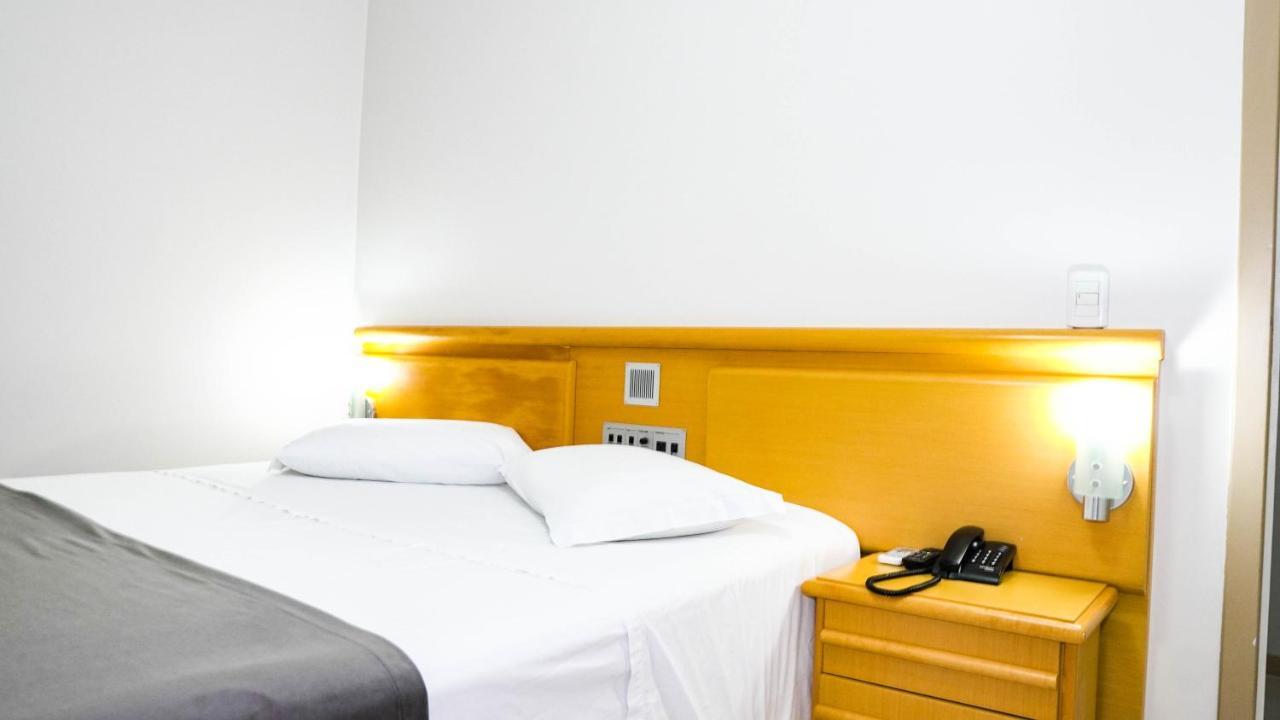 Bebber Hotel Кампос Новос Екстериор снимка