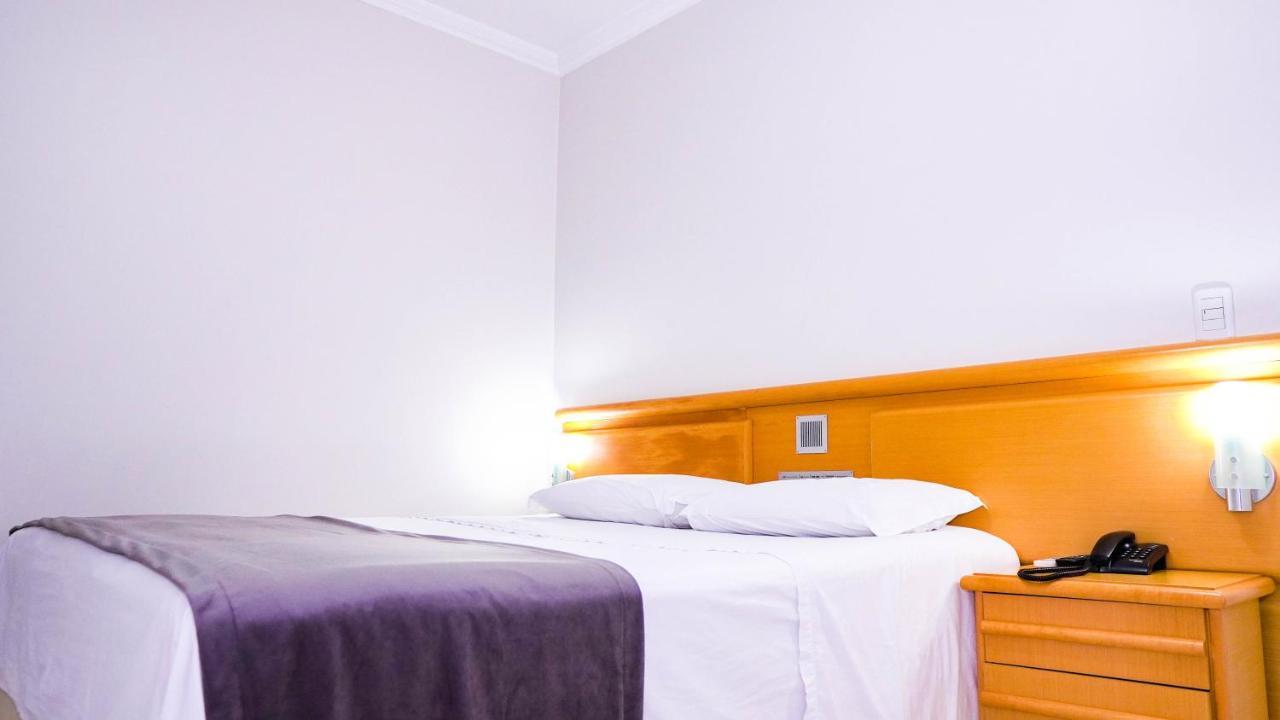Bebber Hotel Кампос Новос Екстериор снимка